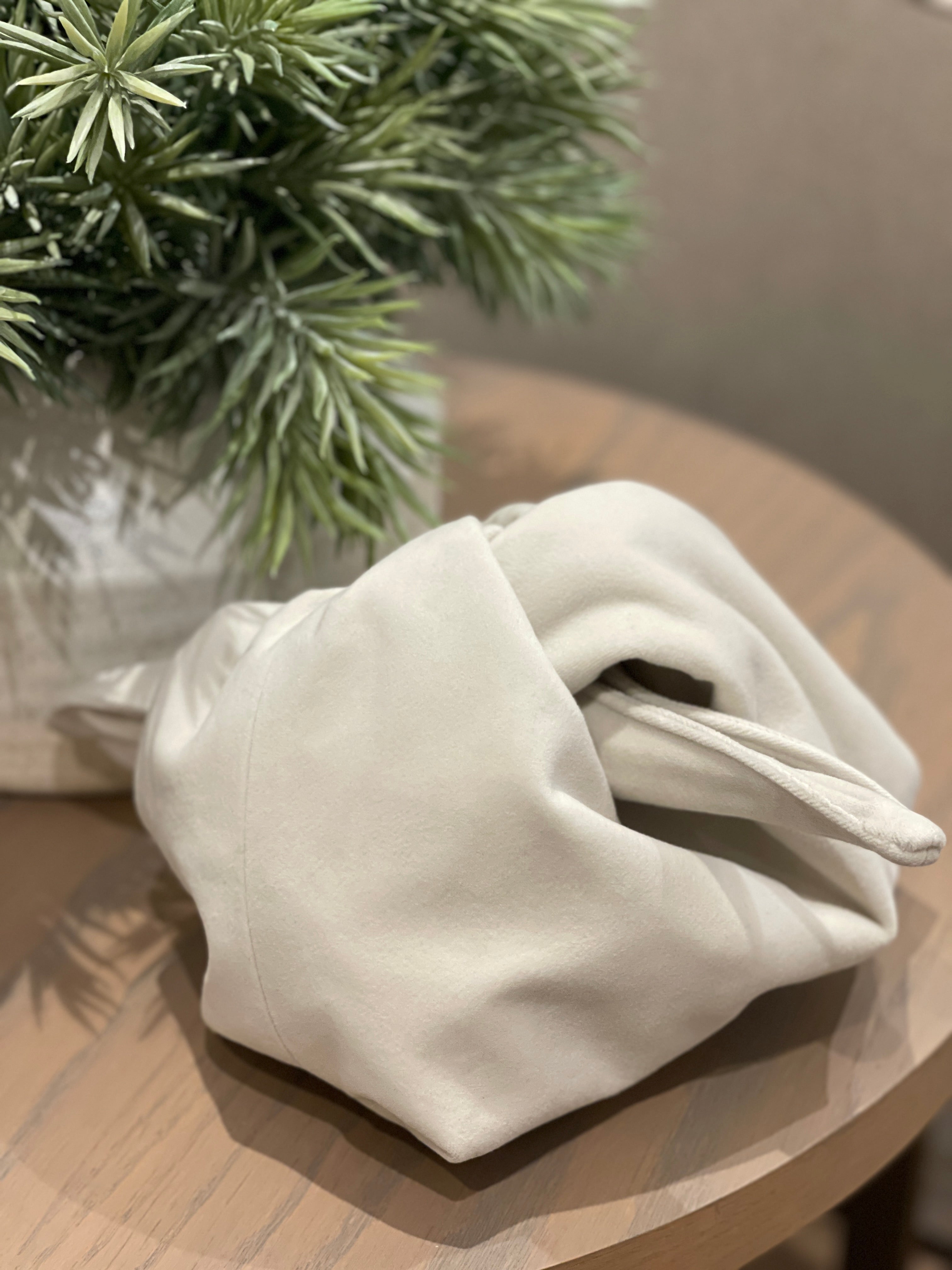 The Ecru Velvet Kiss Clutch Bag