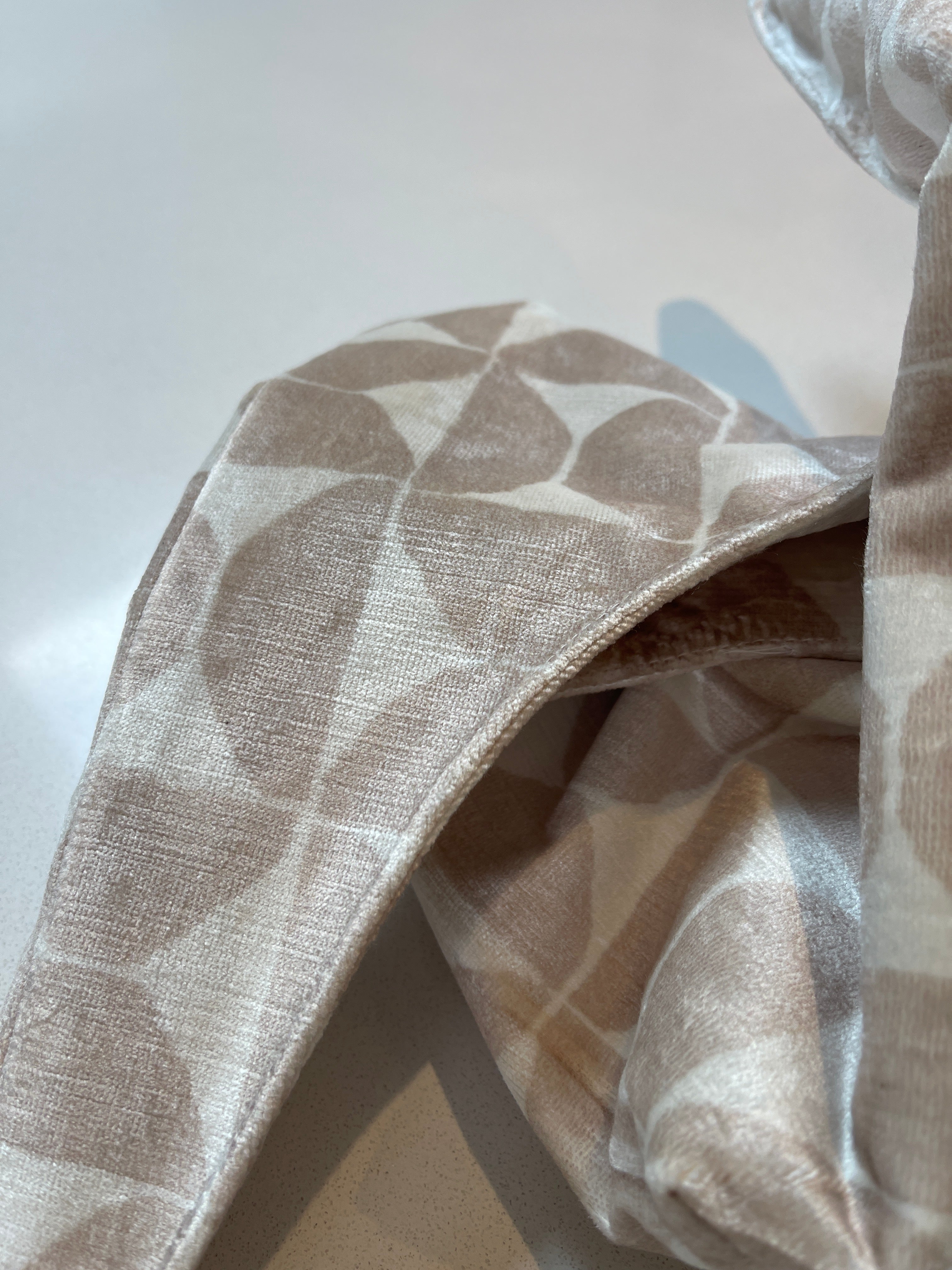 The Lover Velvet Kiss Clutch Bag