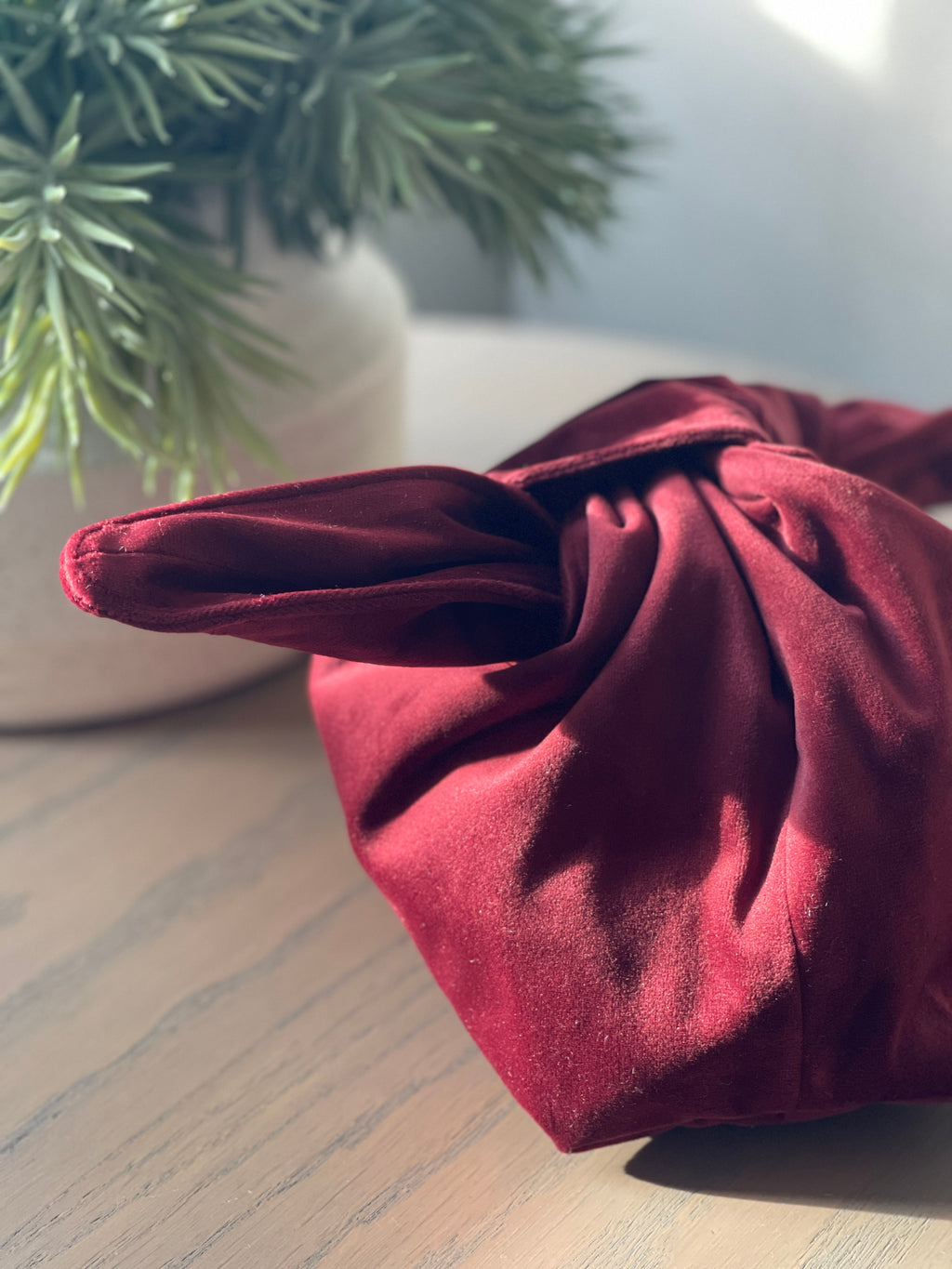 The Velvet Kiss Clutch Bag in Burgundy